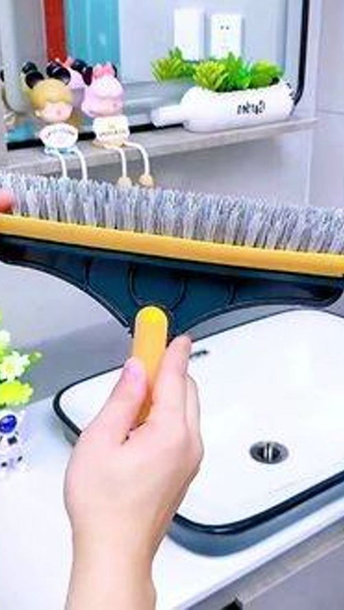 衛(wèi)生間清潔新革命 高效清潔刷，邊角縫隙無(wú)處遁形